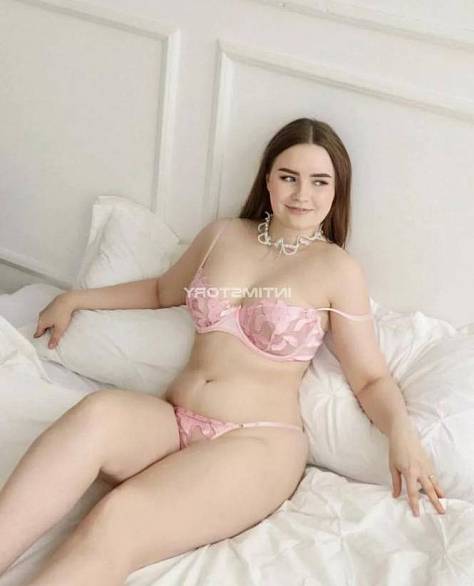 Диана с идеальными формами