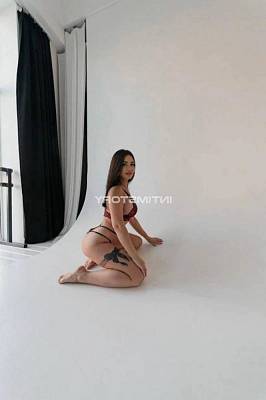 проститутка Адриана фото 10