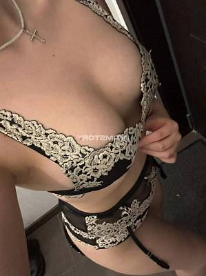 проститутка Алиса фото 8