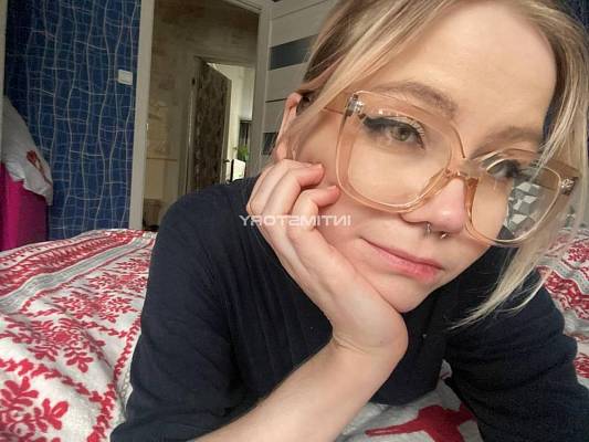 проститутка Ли фото 2