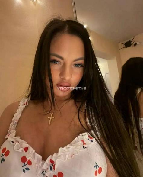 Маленькая шлюшка