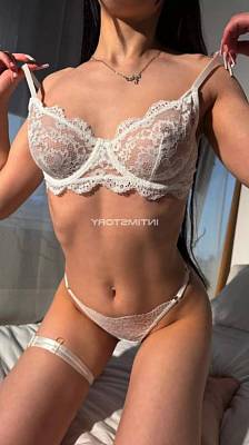 проститутка Мая мои трусики слетают фото 6