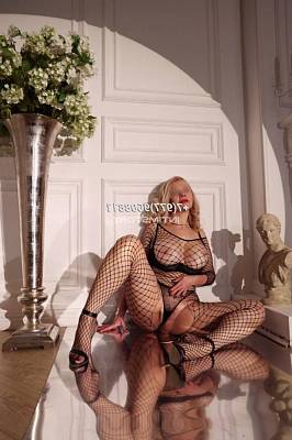 проститутка Елена фото 10